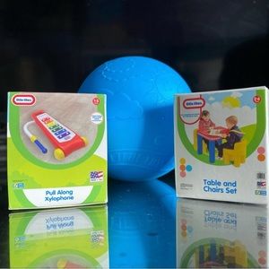 Miniverse Mini Little Tikes Series 2 ~
Xylophone and Table/Chairs Set